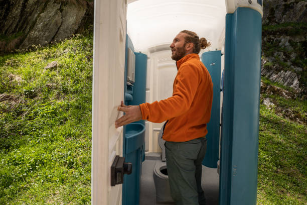 Best Porta potty rental near me  in Tiffin, IA